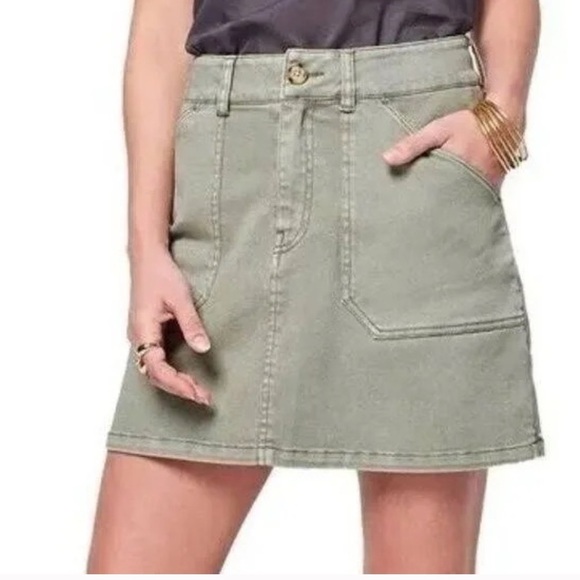 Faherty Utility Mini Skirt in Fatigue - Picture 4 of 13